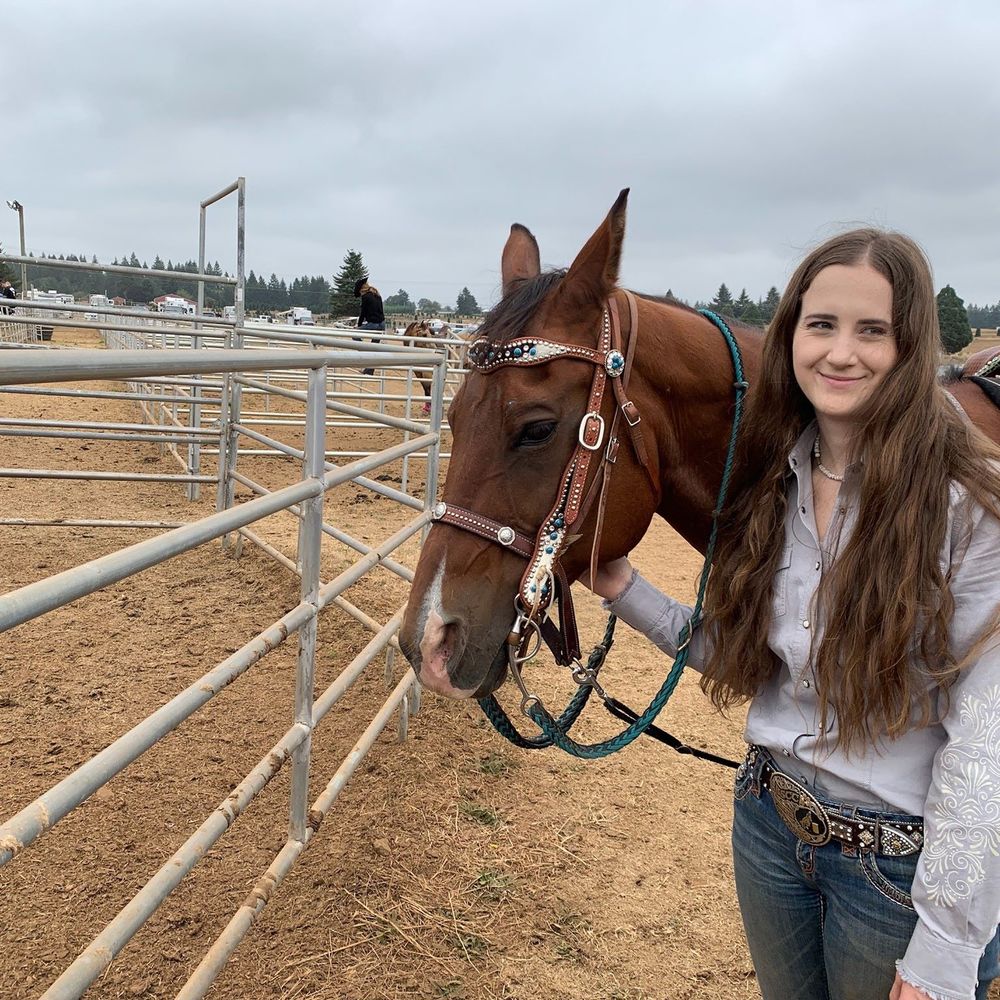 Meet your Posher, Michaela